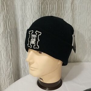 Hustle Gang Men’s Beanie style No 231-7802 NWT